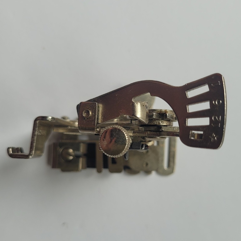 Vintage Singer Ruffler Attachment 120598 USA Sewing Machine - Picture 3 of 4